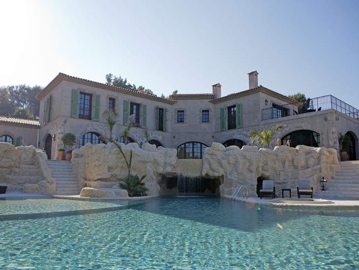  A Villa in the South of France